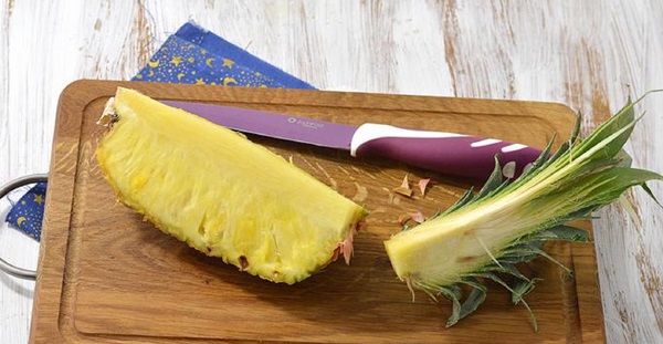 Како исправно и лијепо исећи ананас