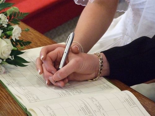 Регистрација брака у матичној служби