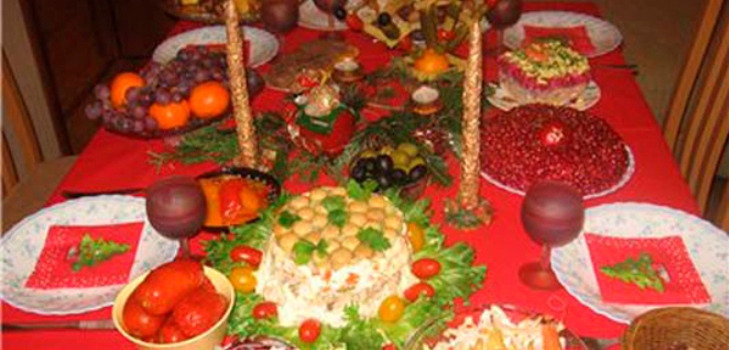 Новогодишњи сто