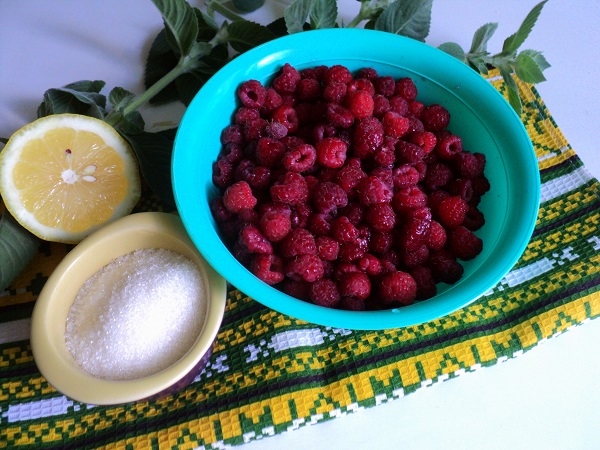 Како замрзнути малине