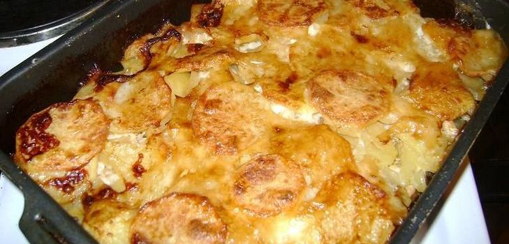 Кромпир са месом у пећи: како кувати укусно?