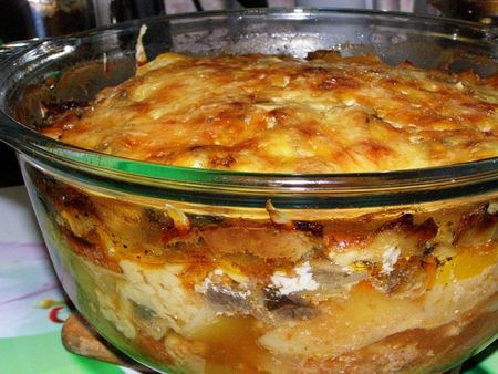 Кромпир са месом у пећи: како кувати укусно?