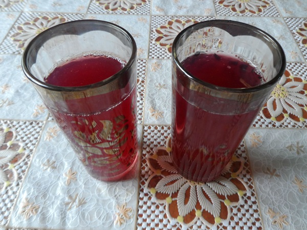 Укусни компот малине за зиму