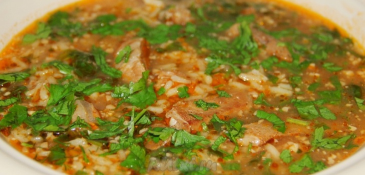 укусна супа-харцхо