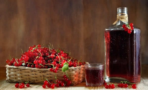 Вино из рибизле у кући - црно, бело, црвено, без квасца и са њима. Једноставне и традиционалне рецепте кућног вина рибизле Вино из рибизле у кући - црно, бело, црвено, без квасца и са њима. Једноставне и традиционалне рецепте кућног вина рибизле