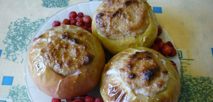 Печена јабука у микроталасној пећници - укусна и корисна!